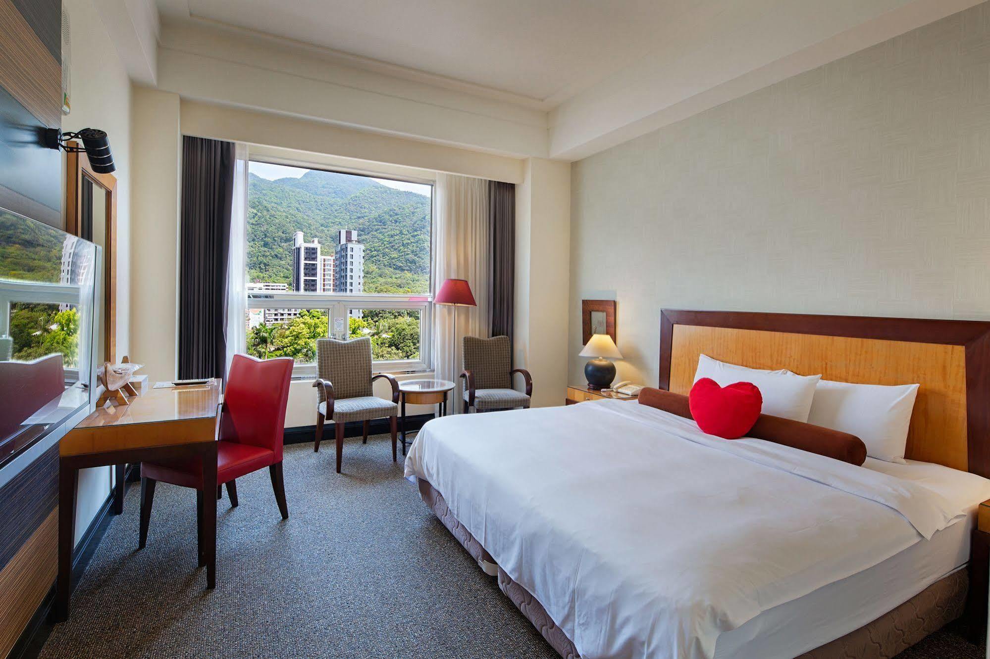Hotel Les Champs Jiaoxi Zewnętrze zdjęcie